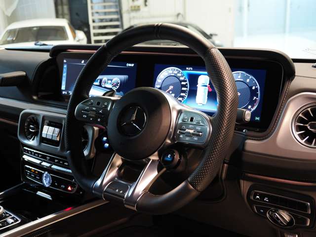 Mercedes-Benz G-Class 10