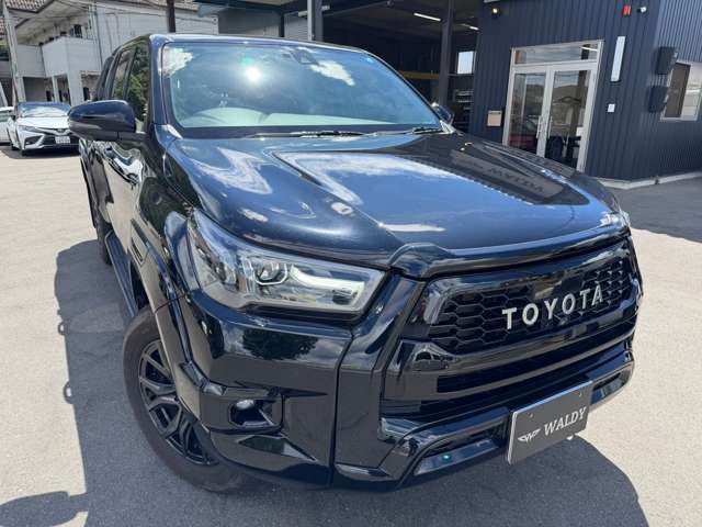 Toyota Hilux 2