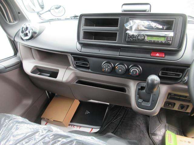 Mitsubishi Fuso Canter 12