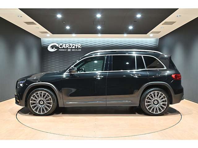 Mercedes-Benz GLB 11