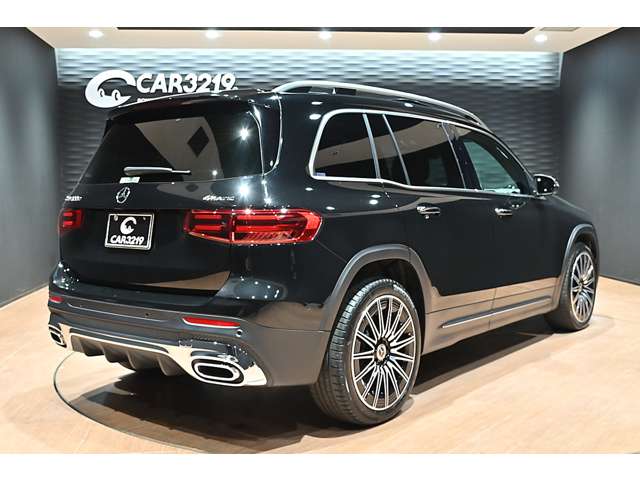 Mercedes-Benz GLB 5