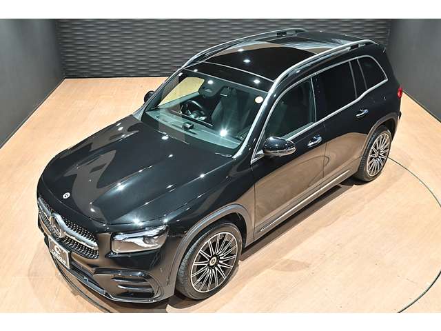 Mercedes-Benz GLB 8