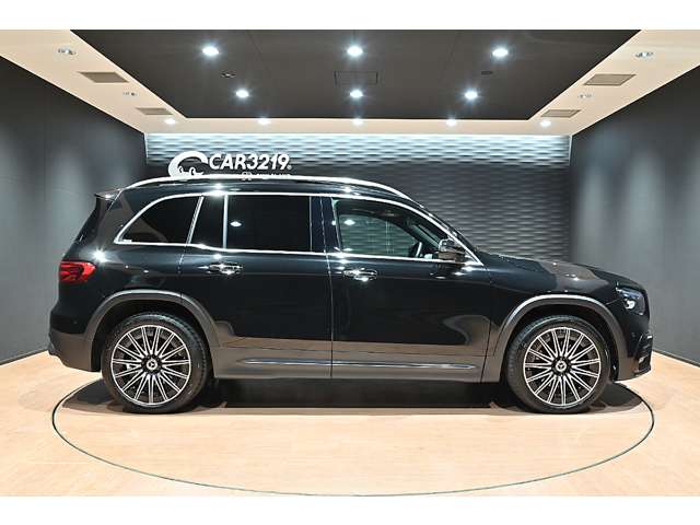 Mercedes-Benz GLB 10