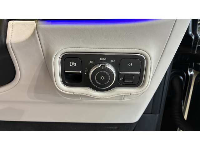 Mercedes-Benz G-Class 6
