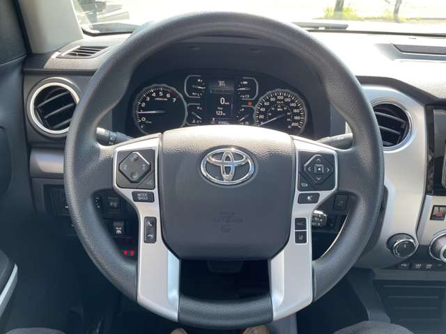 Toyota Tundra 4