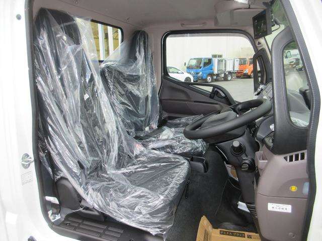 Mitsubishi Fuso Canter 10