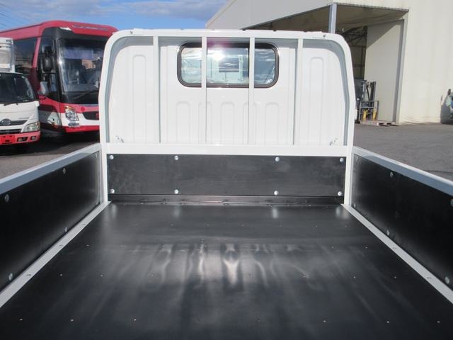 Mitsubishi Fuso Canter 10