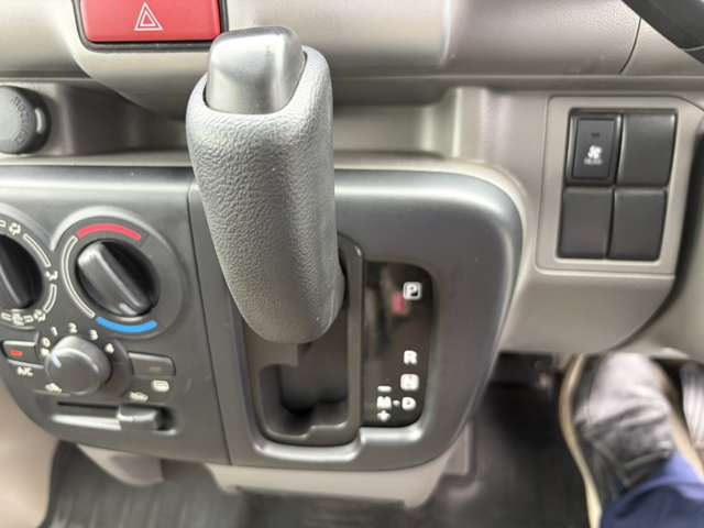 Suzuki Every 8