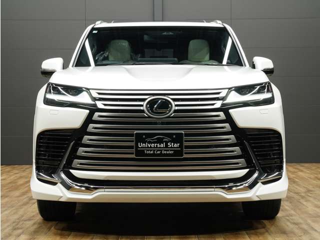 Lexus LX 11