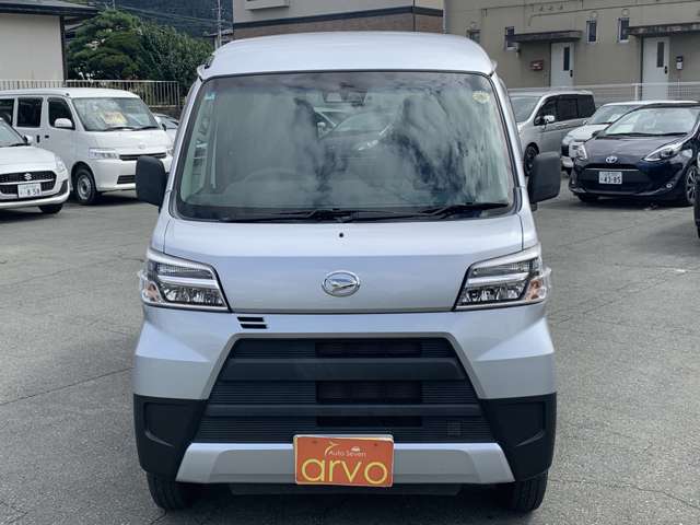 Daihatsu Hijet Cargo 2