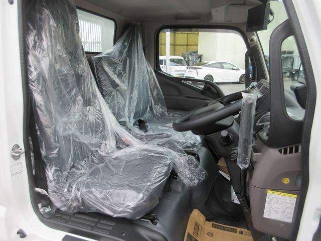 Mitsubishi Fuso Canter 12