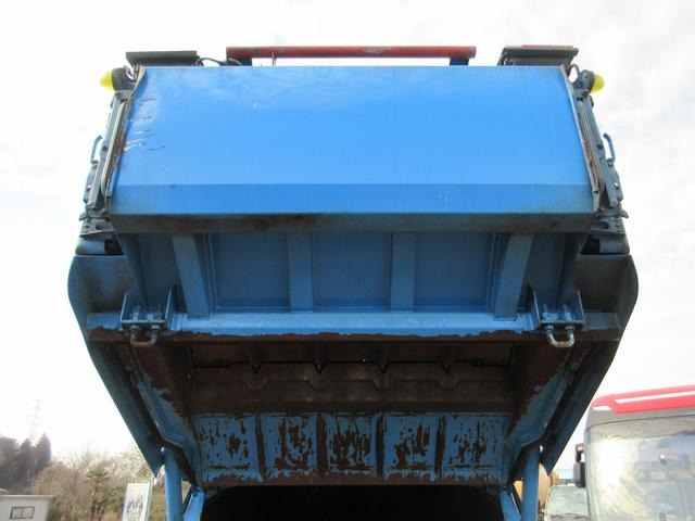 Mitsubishi Fuso Canter 10