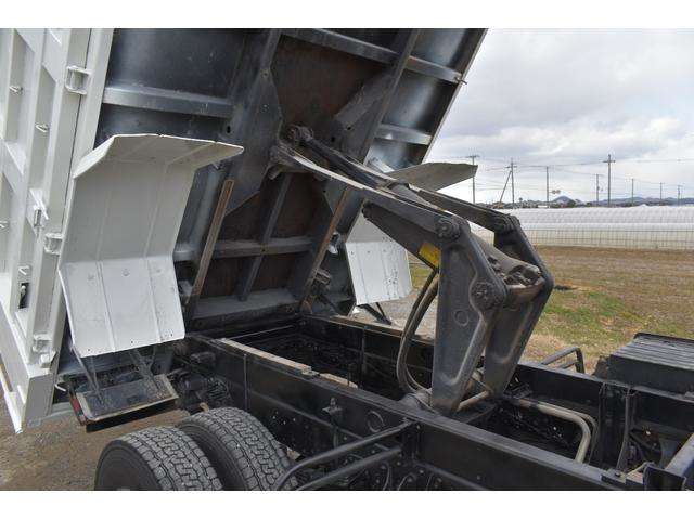 Mitsubishi Fuso Fighter 9