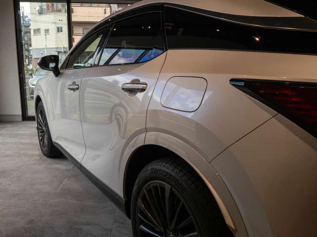 Lexus RX 7