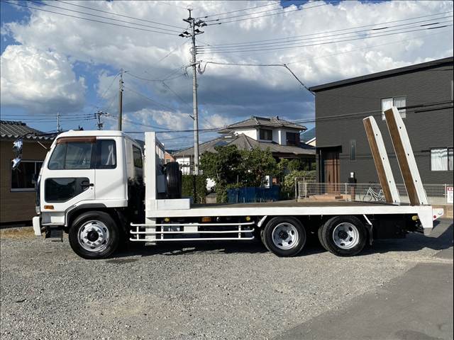 UD Trucks Condor 6