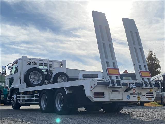 UD Trucks Condor 9