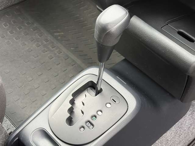 Toyota Probox Van 8