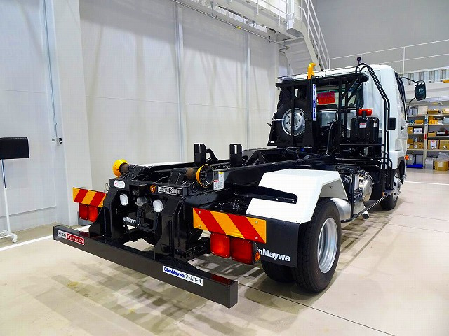 Mitsubishi Fuso Fighter 2