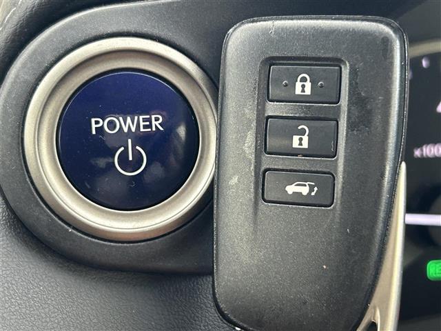 Lexus NX 10
