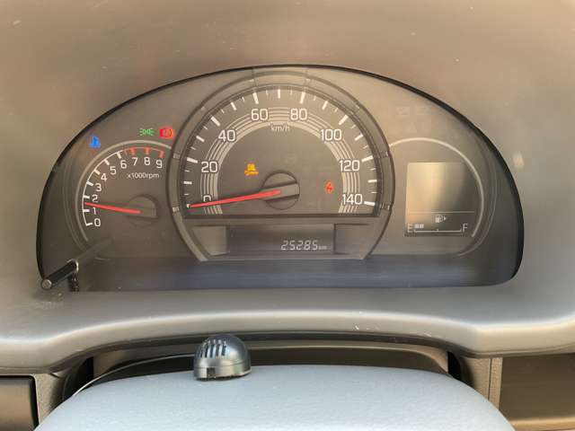 Nissan NV100 Clipper 12