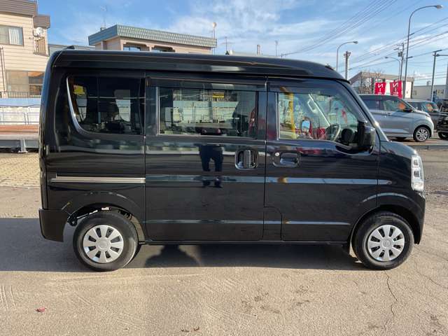 Nissan NV100 Clipper 6