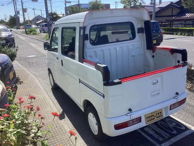 Daihatsu Hijet Deck Van 9