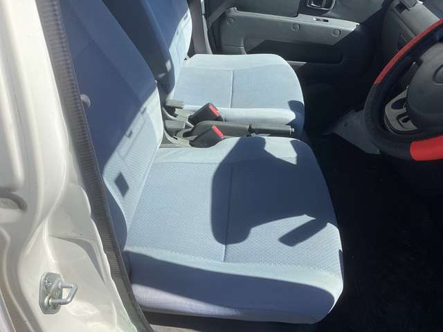 Daihatsu Hijet Deck Van 10
