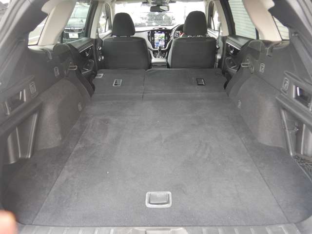 Subaru Legacy Outback 12