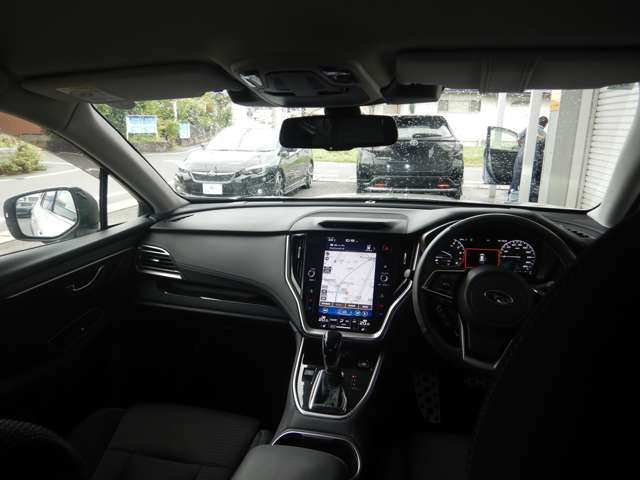 Subaru Legacy Outback 6