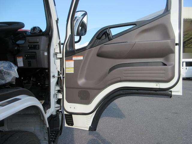 Mitsubishi Fuso Canter 6