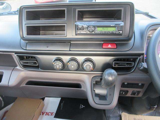 Mitsubishi Fuso Canter 9