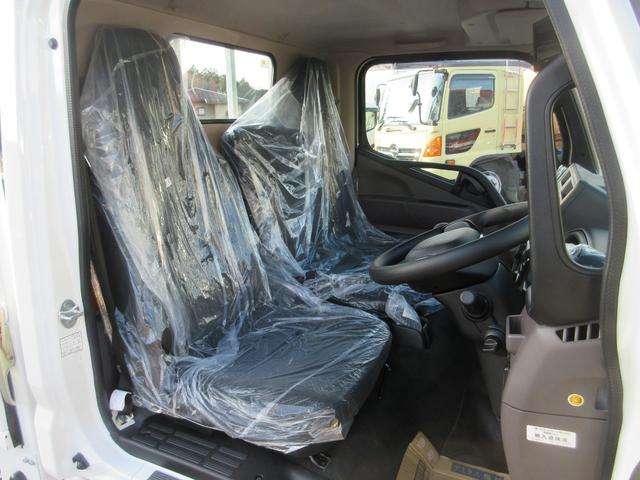 Mitsubishi Fuso Canter 10