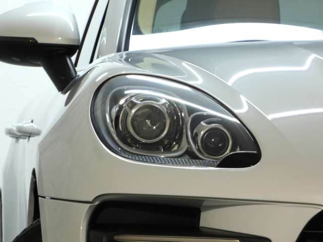 Porsche Macan 5
