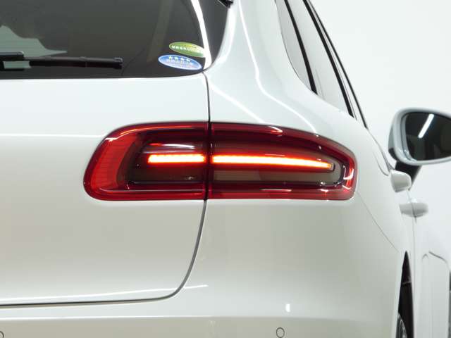 Porsche Macan 6