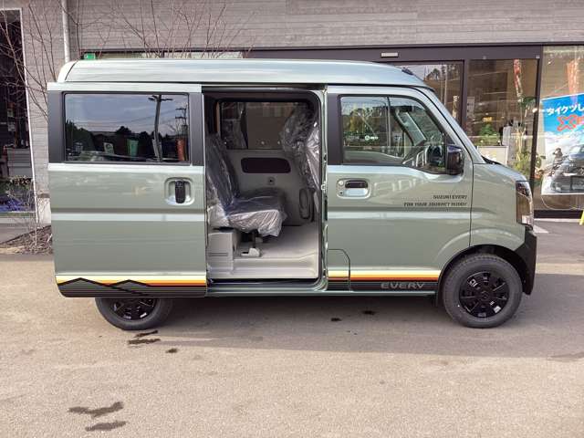 Suzuki Every 8