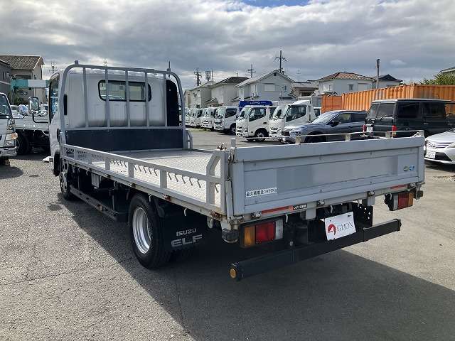 Isuzu Elf 6