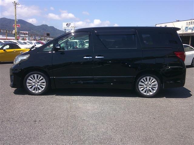 Toyota Alphard 2
