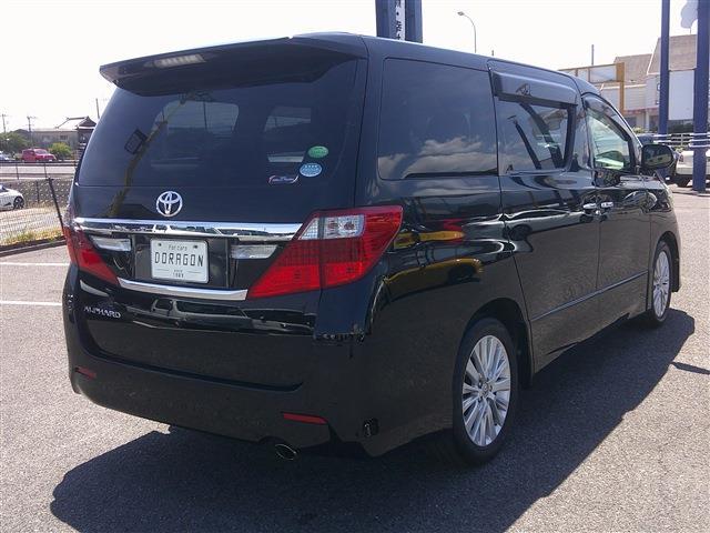 Toyota Alphard 5