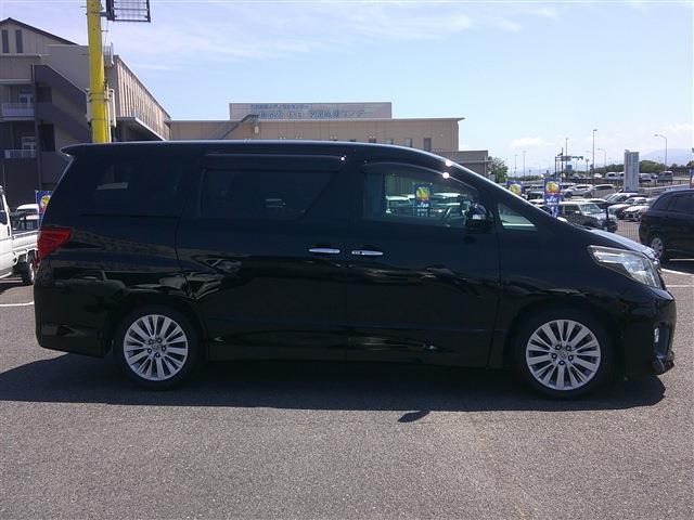 Toyota Alphard 6