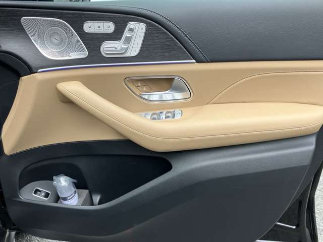 Mercedes-Benz GLS 7