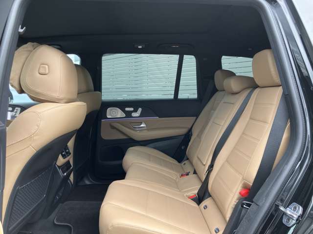 Mercedes-Benz GLS 10