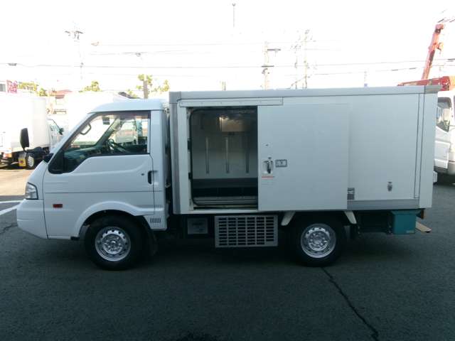 Mazda Bongo Truck 12