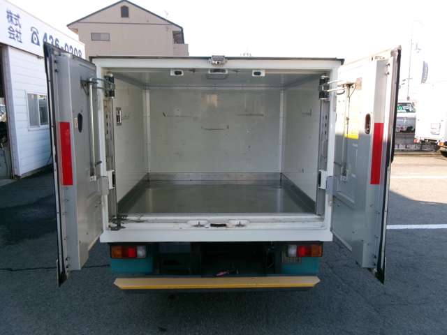 Mazda Bongo Truck 3