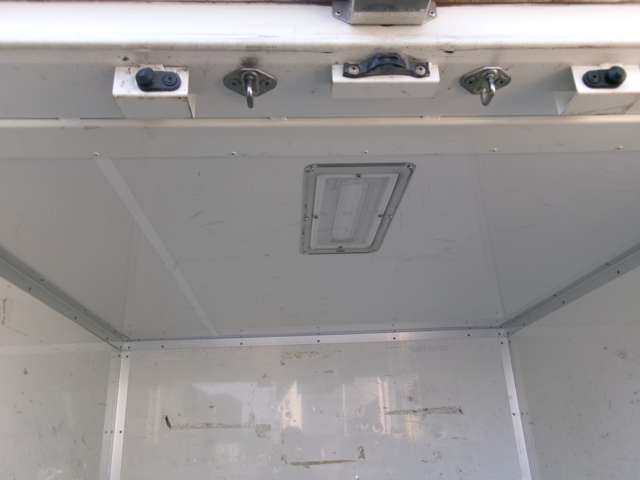 Mazda Bongo Truck 10