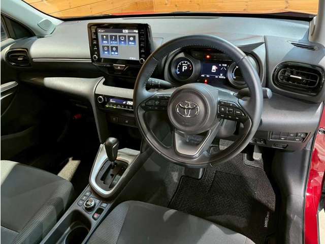 Toyota Yaris Cross 12