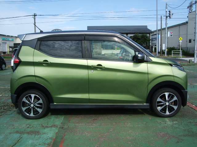Mitsubishi eK X 4