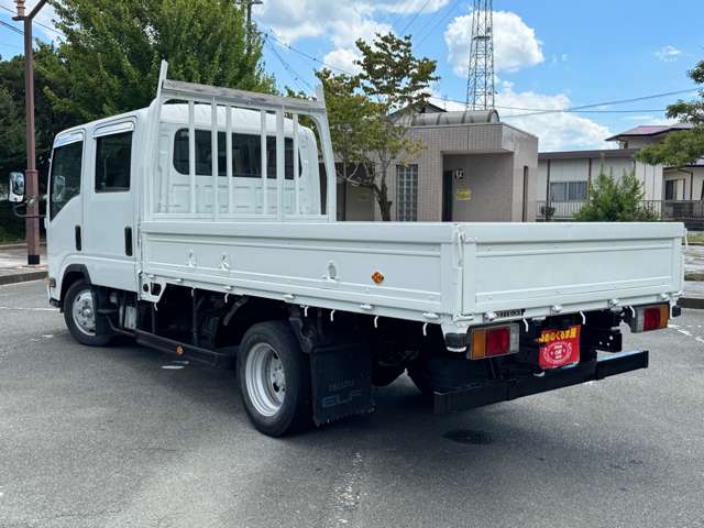 Isuzu Elf 12