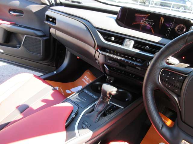 Lexus UX 2