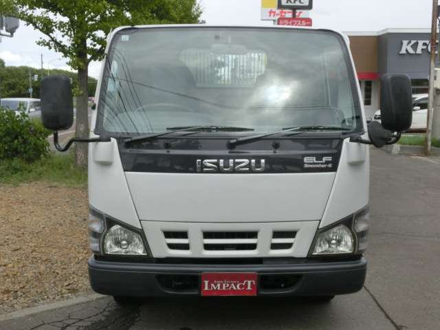 Isuzu Elf 3