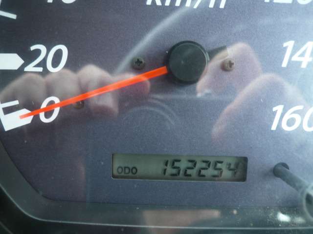 Isuzu Elf 7